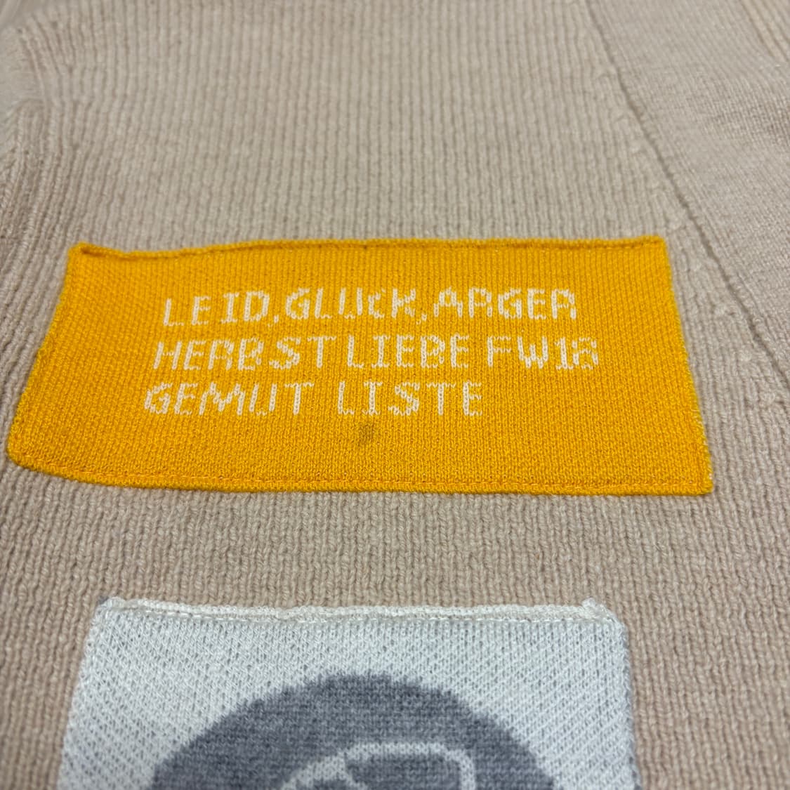 한섬 시스템 양모/캐시미어 오버핏 블렌드 패치 가디건 상품이미지5