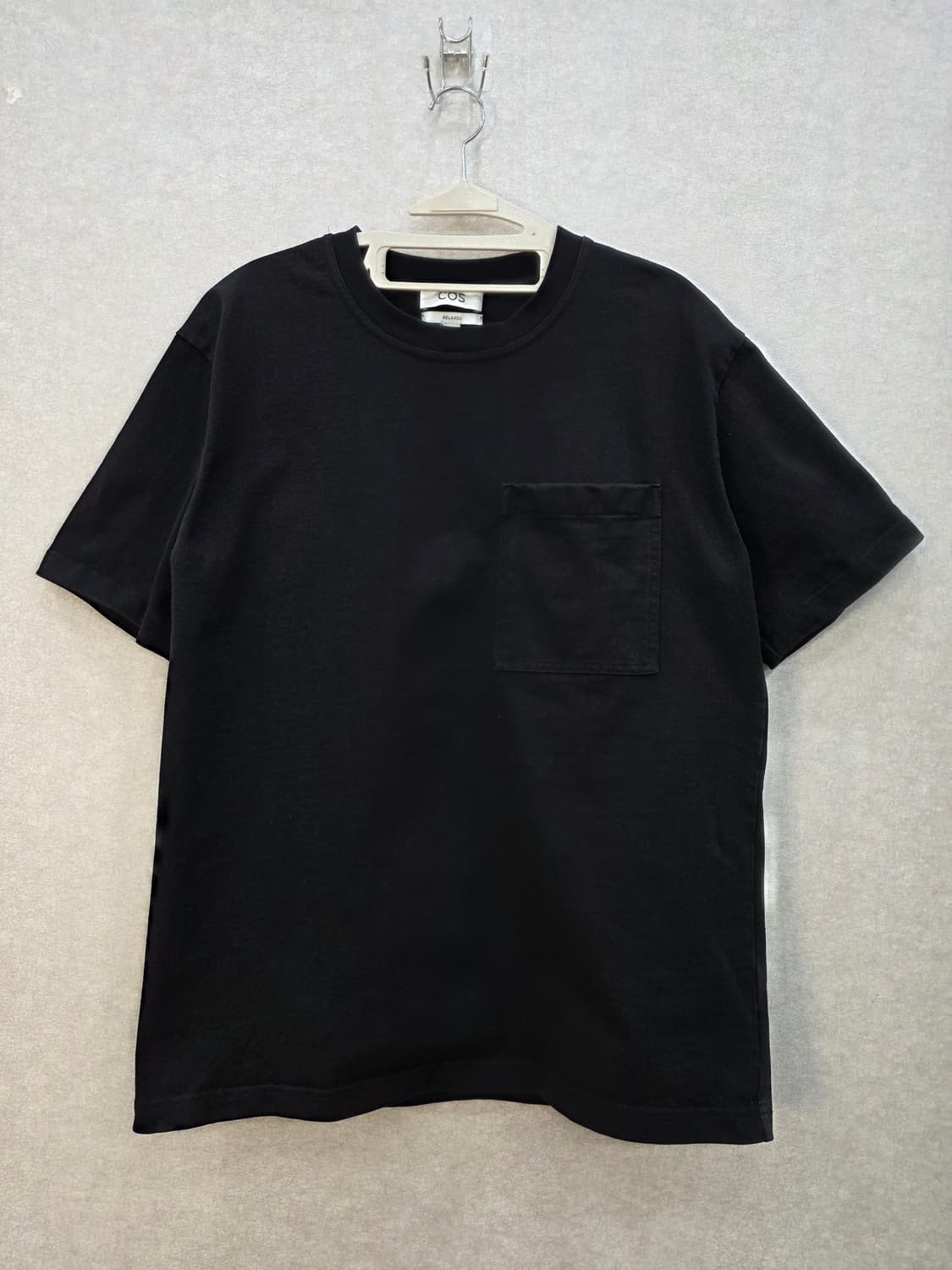 코스 COS 포켓 반팔 티셔츠 RELAXED 상품이미지1