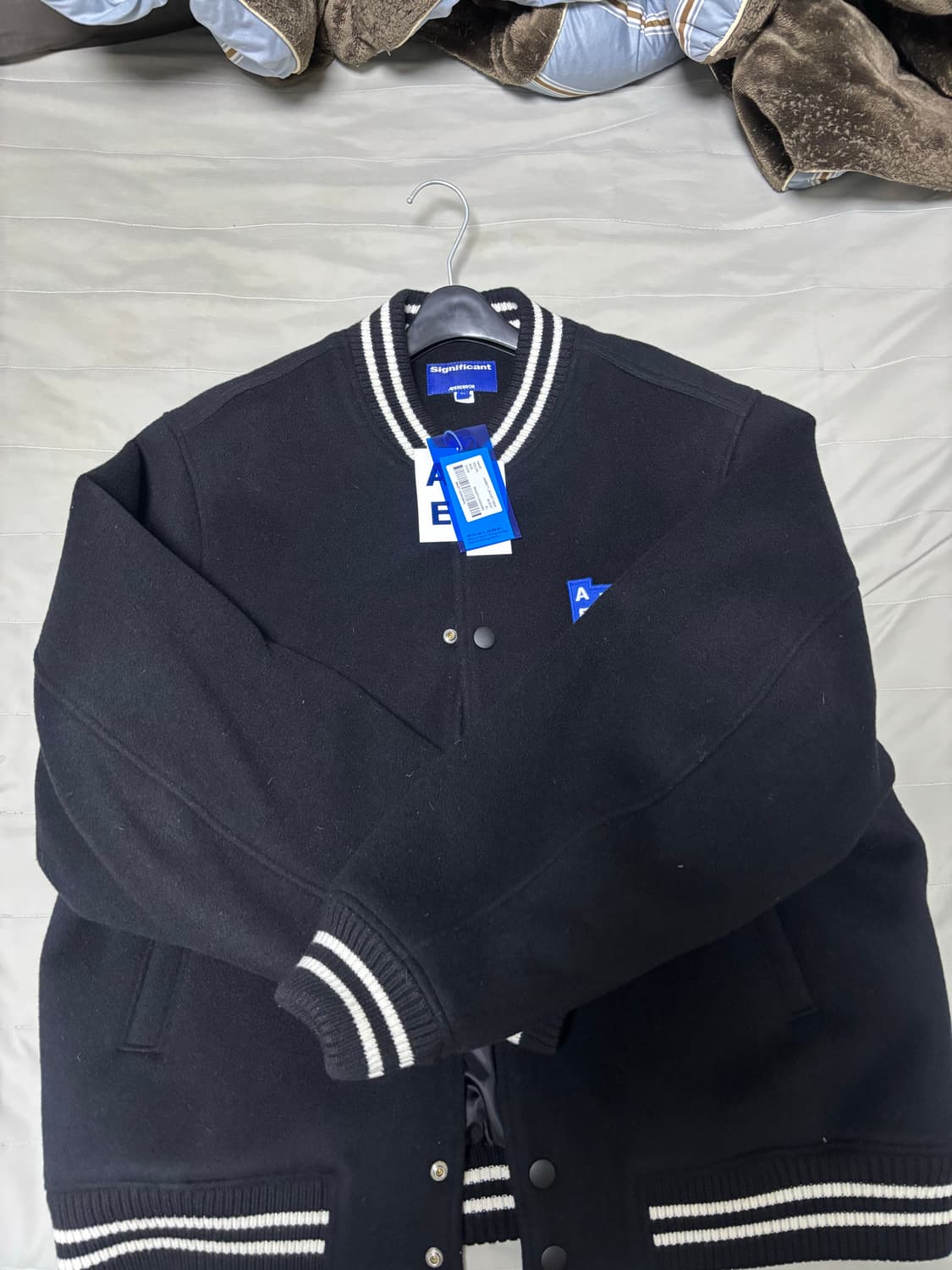 아더에러 시그니피컨트 바시티 자켓 상품이미지1