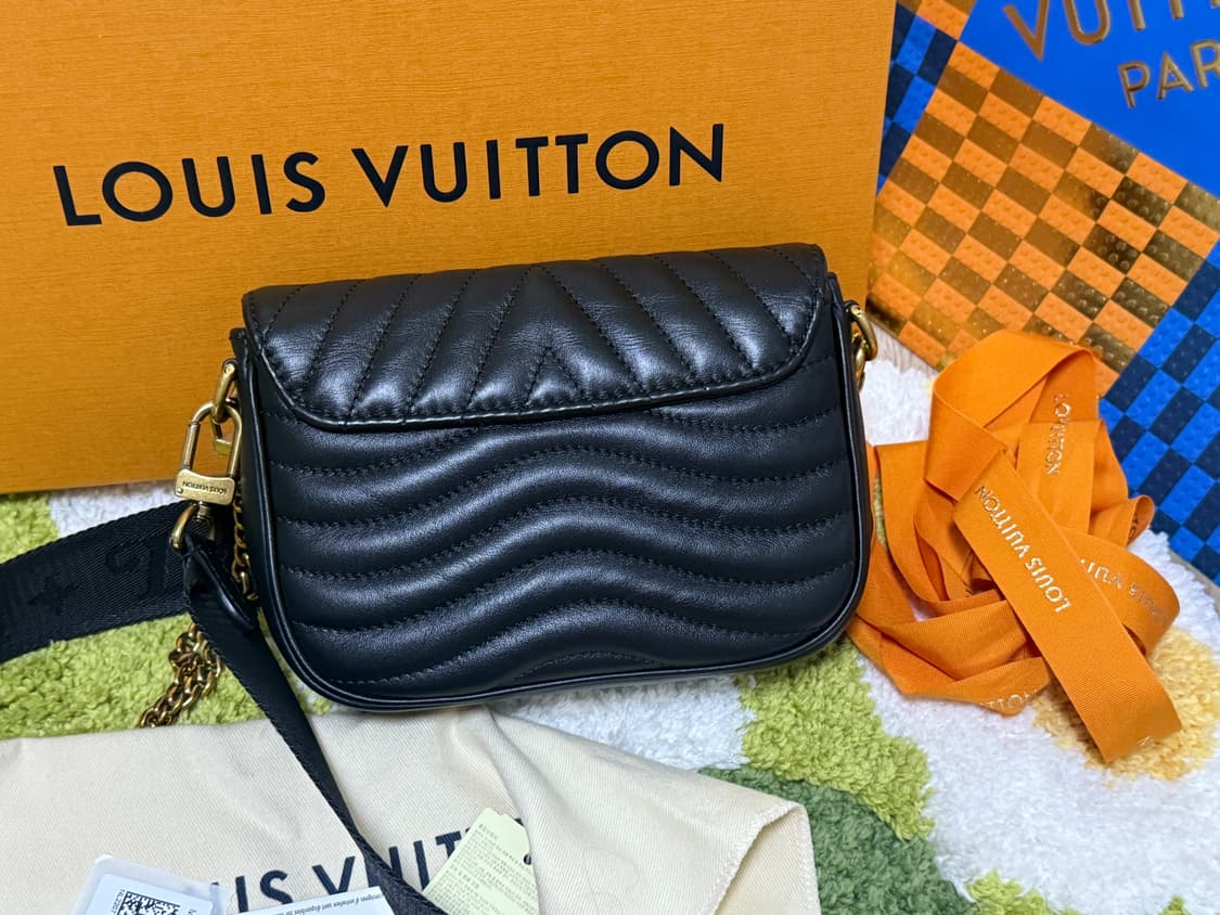 풀박) 루이비통 뉴웨이브 멀티 포쉐트 크로스백 상품이미지7