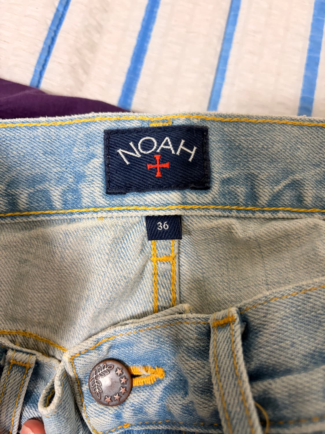 노아 플리츠 진 라이트 워시 상품이미지3