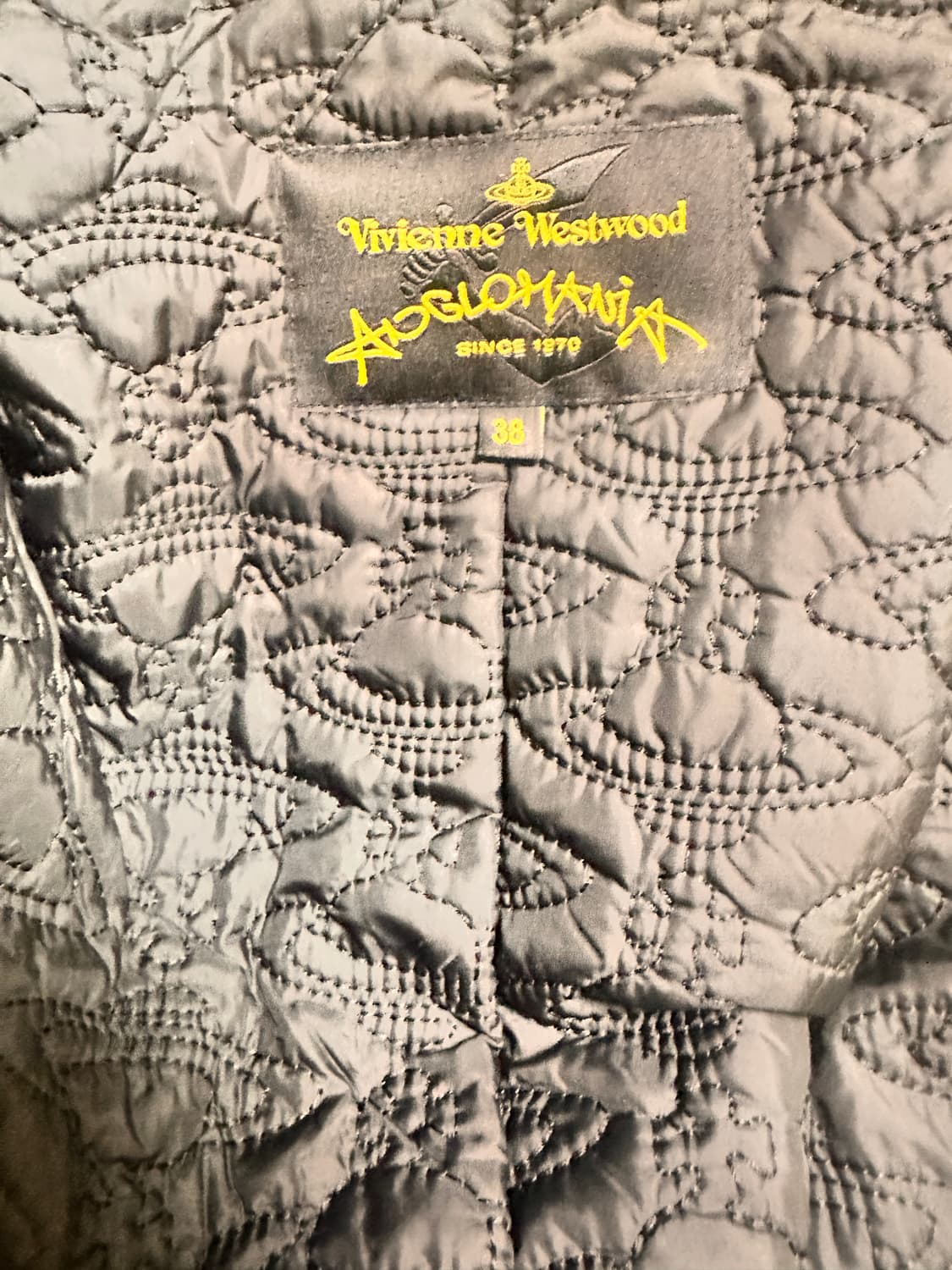 비비안웨스트우드 부클 orb로고 코트 상품이미지6