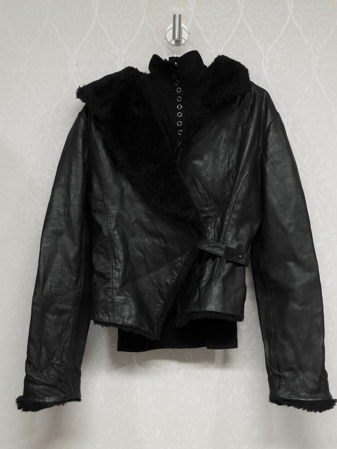 Armani exchange 세미 무스탕 자켓 상품이미지2