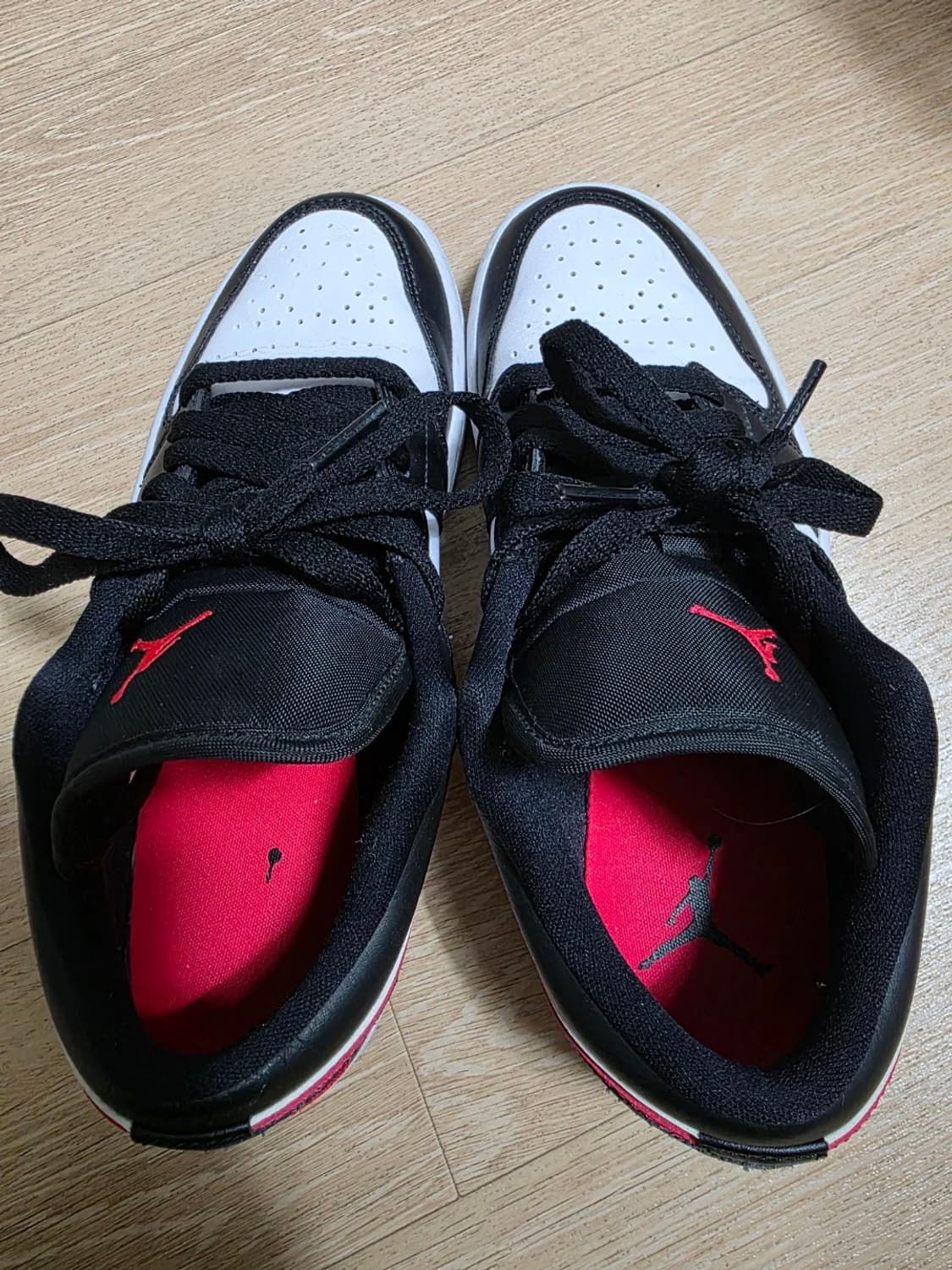 [240] 나이키 에어조던1 로우 사이렌 레드 우먼스 상품이미지4