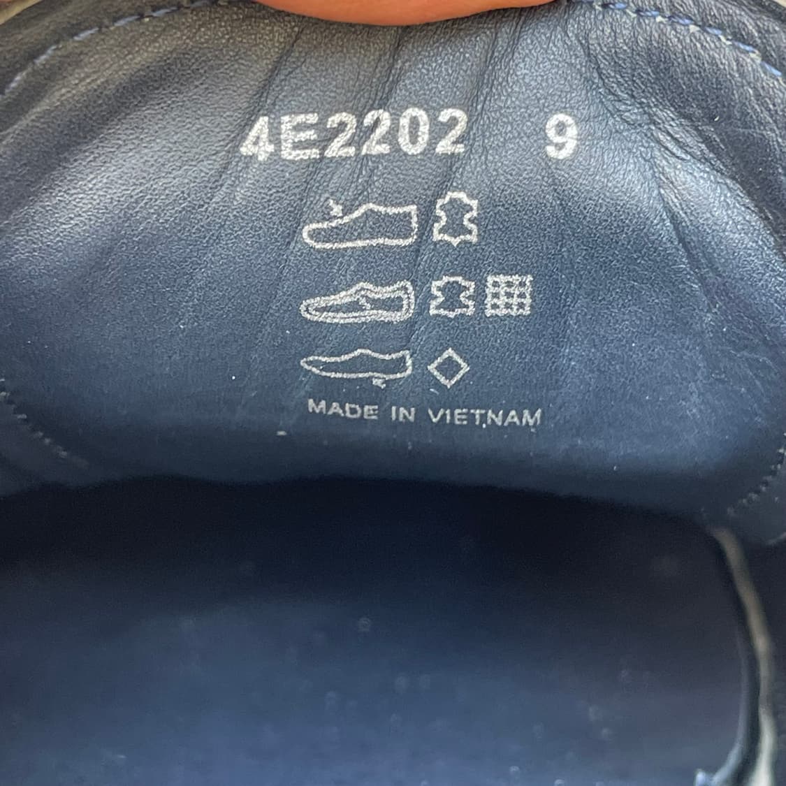 [9UK] Prada 레더 로우탑 스니커즈 네이비 (270~275) 상품이미지10