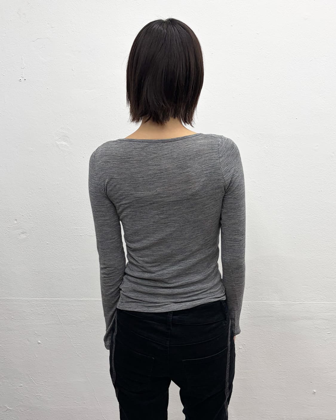 소니아 포튜나 3D 플로럴 자수 탑 상품이미지2