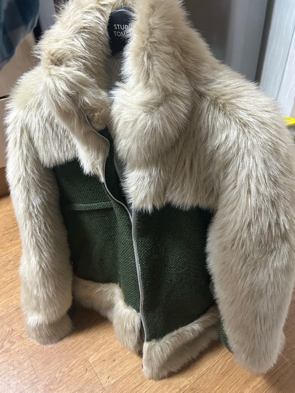 오들리워크샵 퍼자켓 브라운 판매해요 상품이미지6