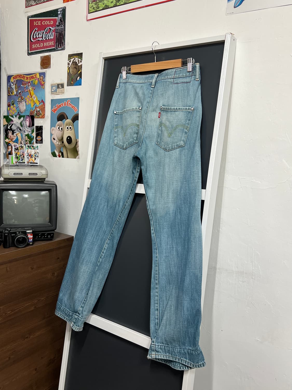 Levis 리바이스 엔지니어드 진 나팔핏 부츠컷 연청 데님 팬츠 상품이미지1