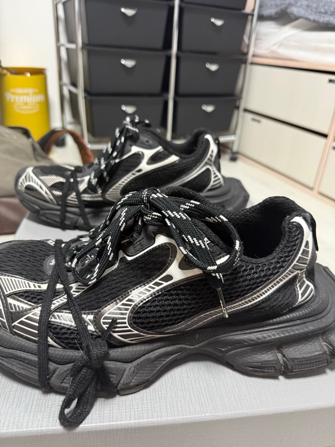 발렌시아가 3xl 44 블랙 화이트 상품이미지3