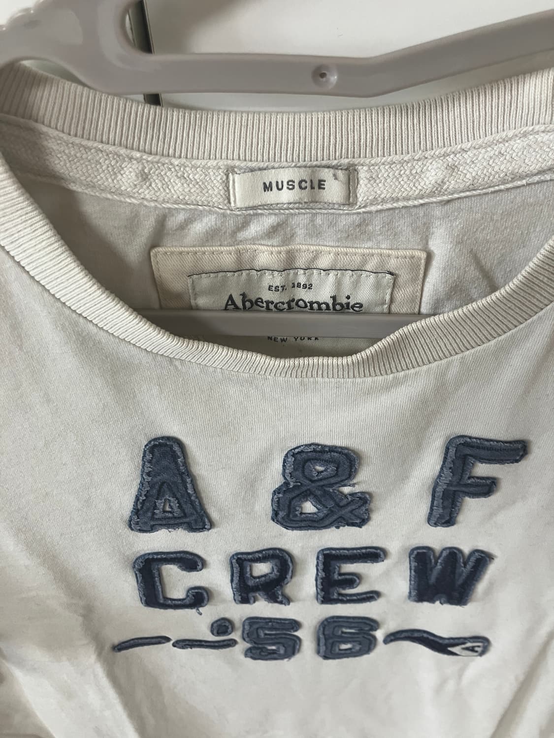 Abecrombie&Fitch 아베크롬비 슬림핏 머슬핏 반팔 빈티지 상품이미지3