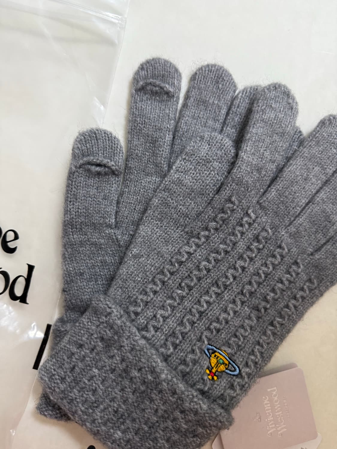 비비안 웨스트우드 니트 장갑 새상품 (그레이) 상품이미지3