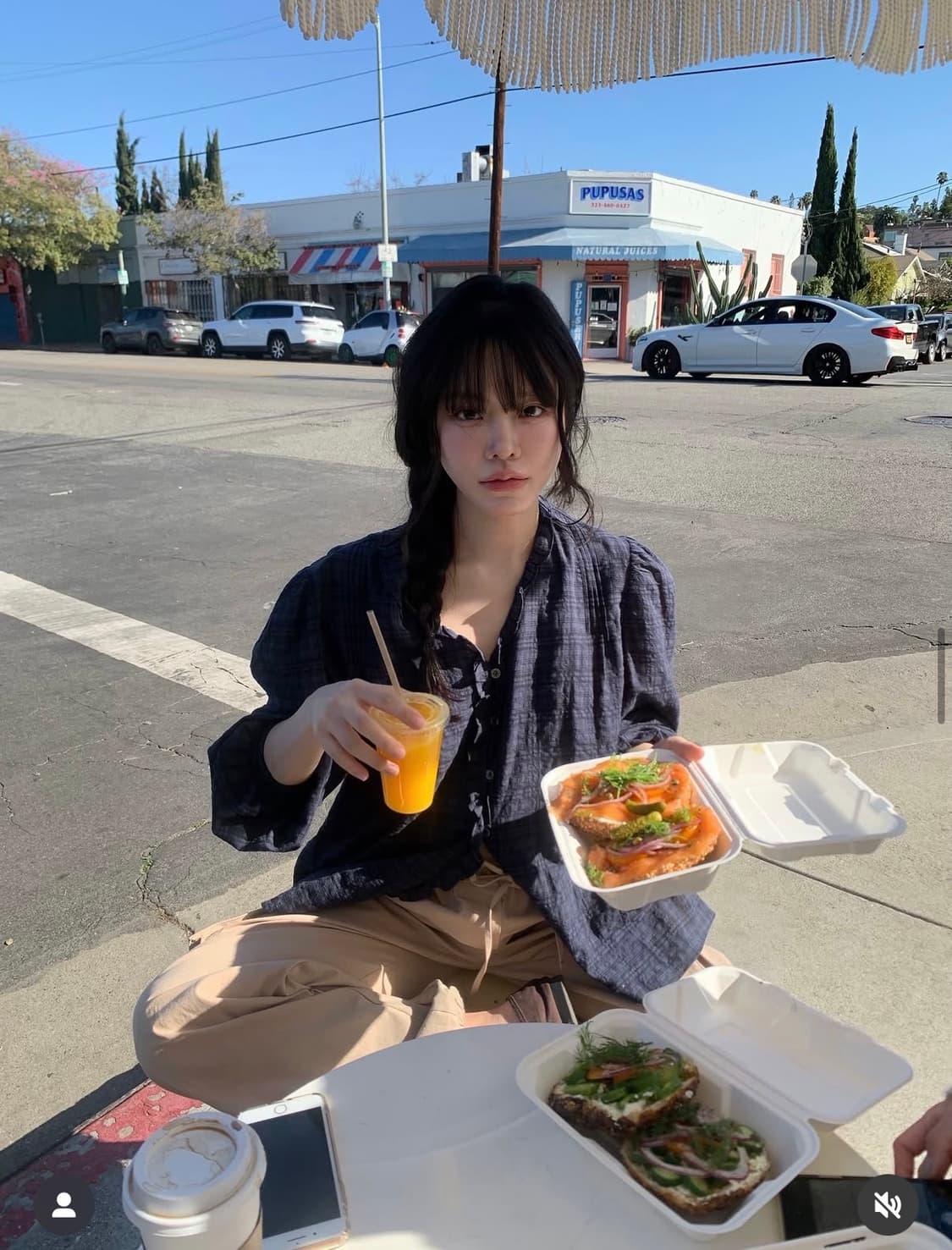 새상품) 위드아웃썸머 러플 셔링 블라우스 체크 상품이미지2