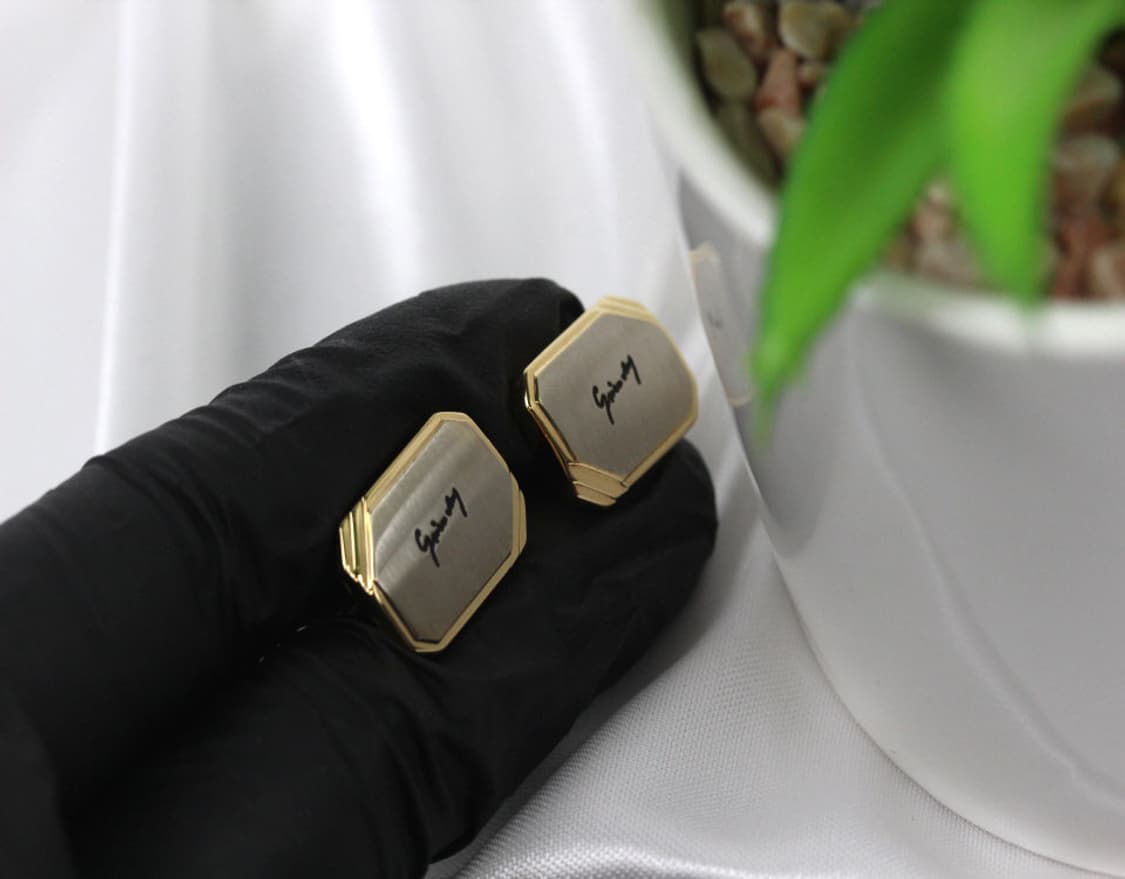 지방시 A등급 5.2cm 명품 넥타이핀 커프스 세트 상품이미지8