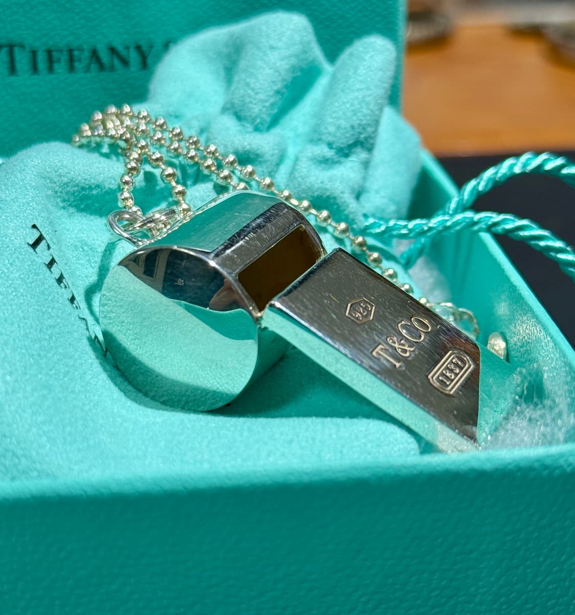 Tiffany&Co 티파니 1839 휘슬 상품이미지2