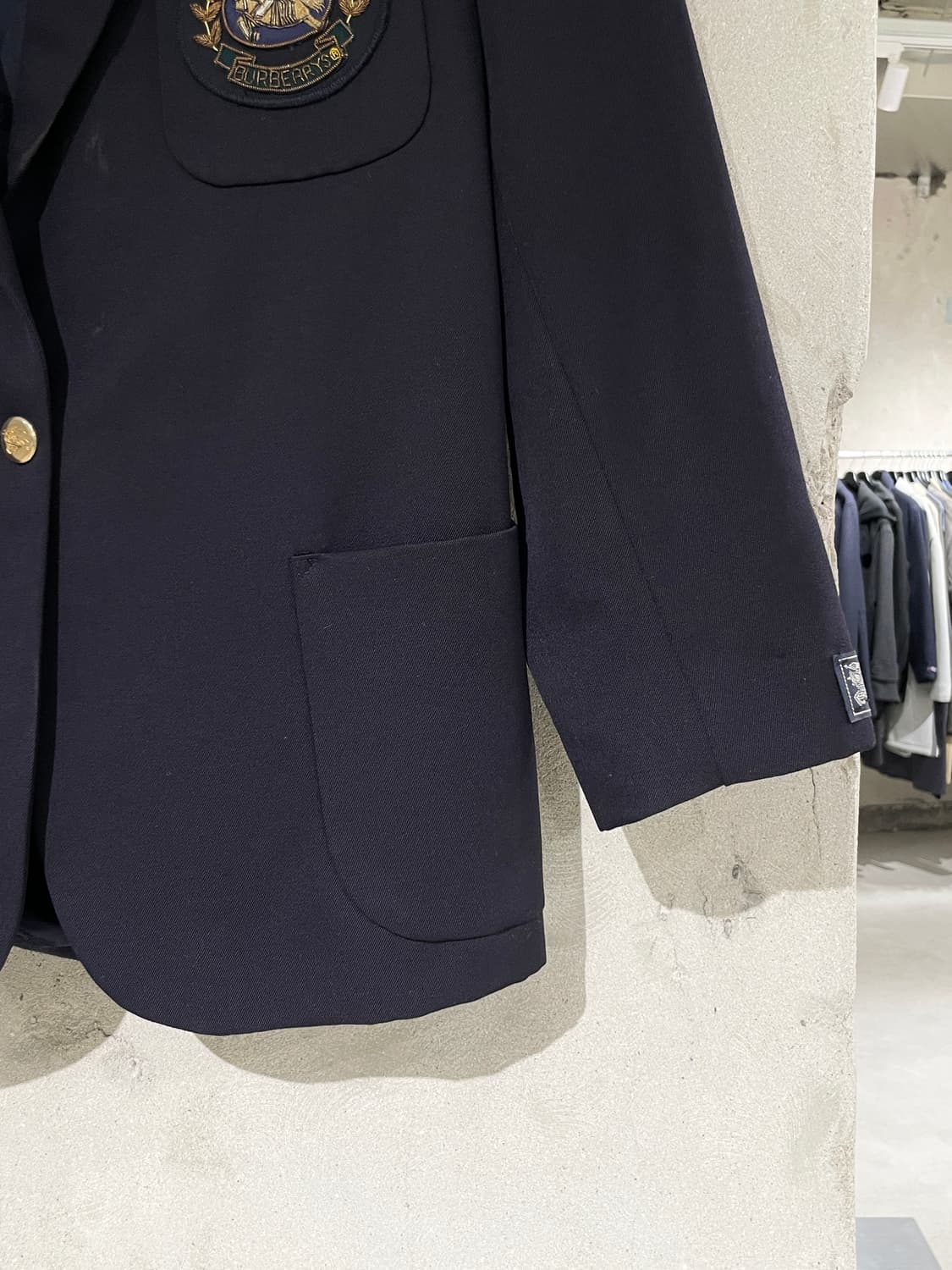 버버리 다크 네이비 크레스트 로고 금장 1B 블레이저 상품이미지5
