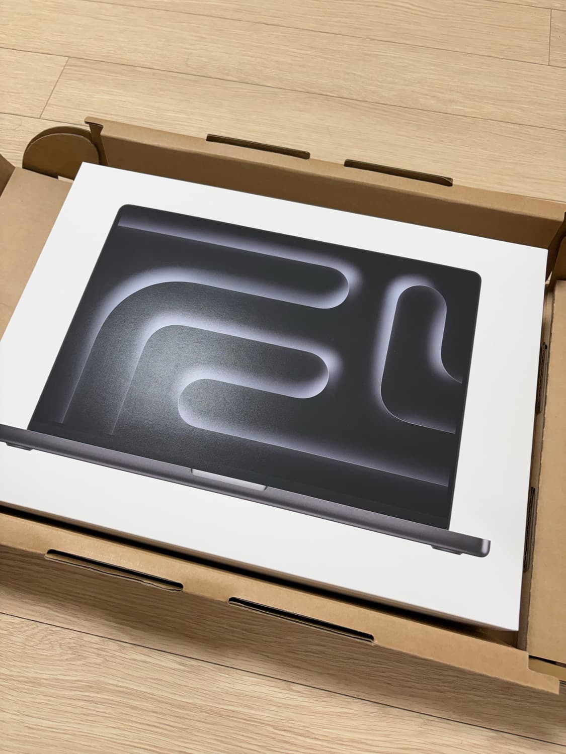 새상품) 맥북프로16 m4 24g 512ssd 스페이스블랙 상품이미지2