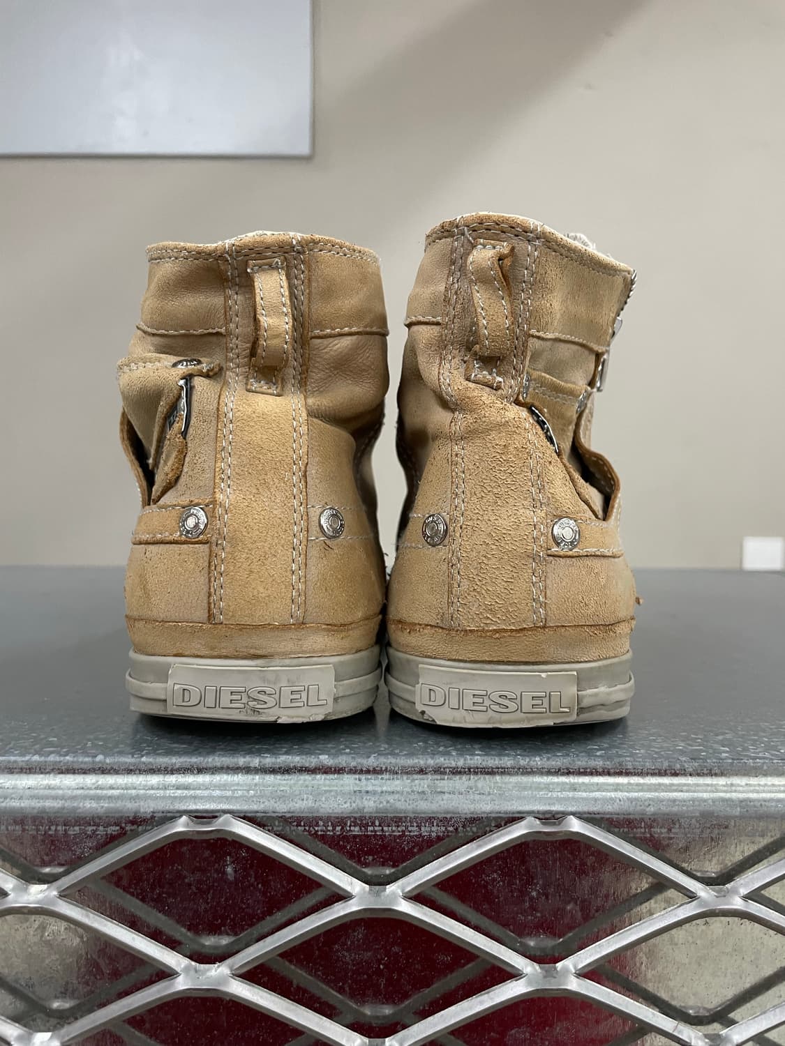 디젤 하이탑 스니커즈 베이지 270 상품이미지3