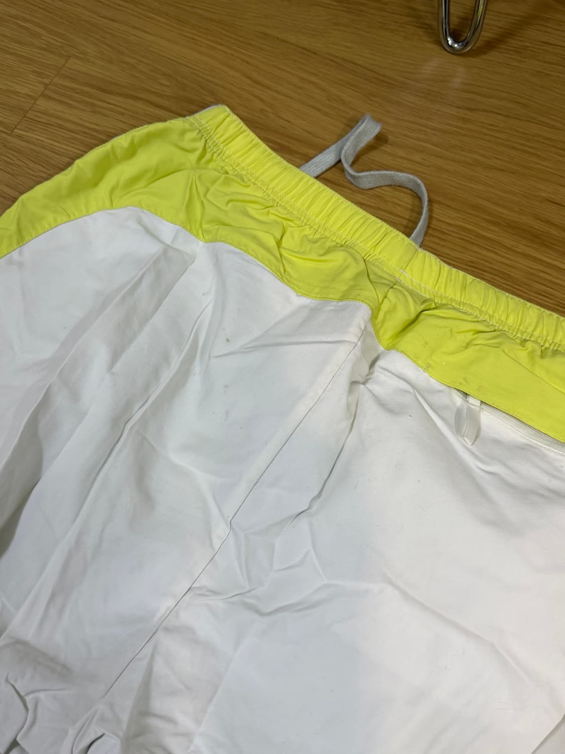 슈프림 24FW S 로고 트랙 팬츠 화이트/옐로우 M 상품이미지5