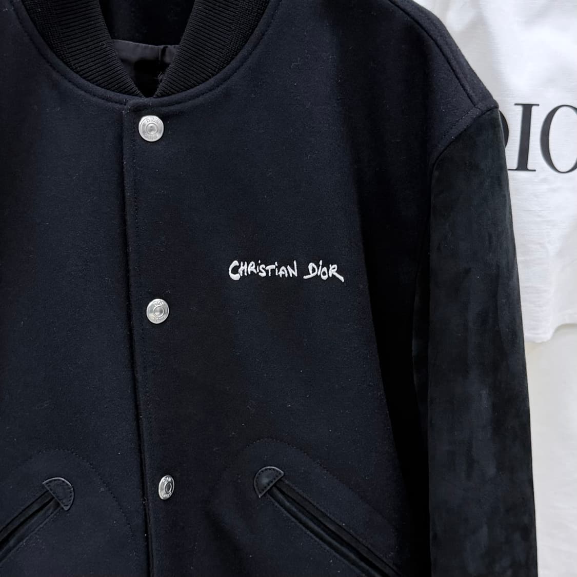 [S+급/50] 24FW 디올 태그 바시티 봄버 자켓 블랙 상품이미지2