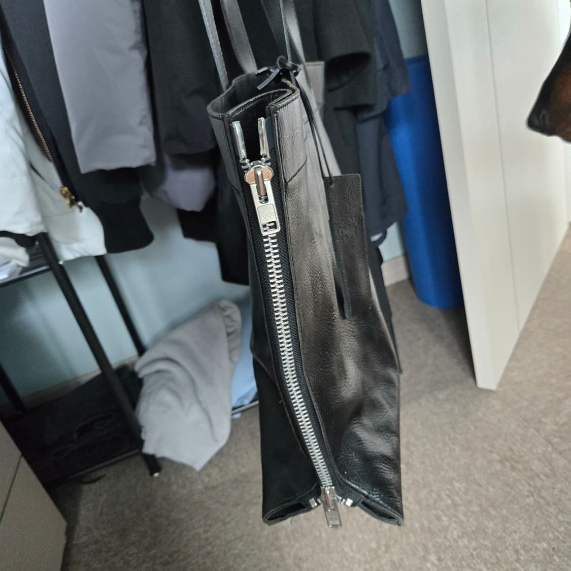 ​[정품] 요지 야마모토 디스코드 사이드 지퍼 토트백 (블랙) 상품이미지6