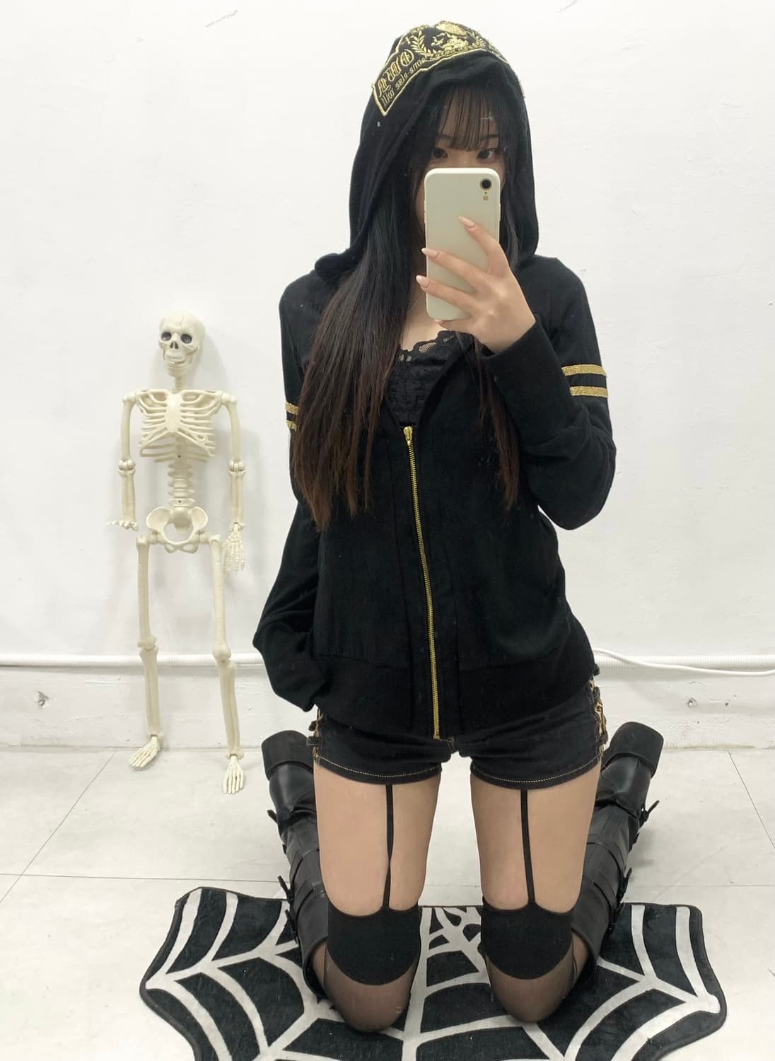 [VIDA ROSEO] 펑크 스컬 골드 글리터 후드집업 상품이미지2