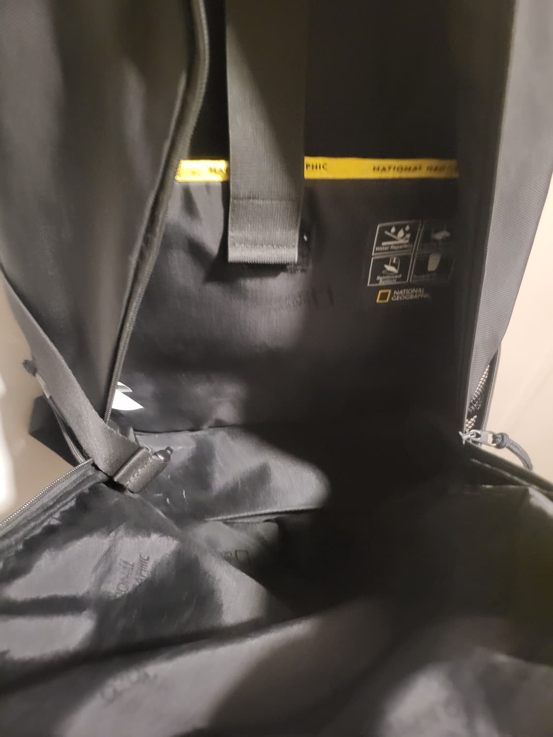 내셔널지오그래픽 백팩 블랙 가방 상품이미지6