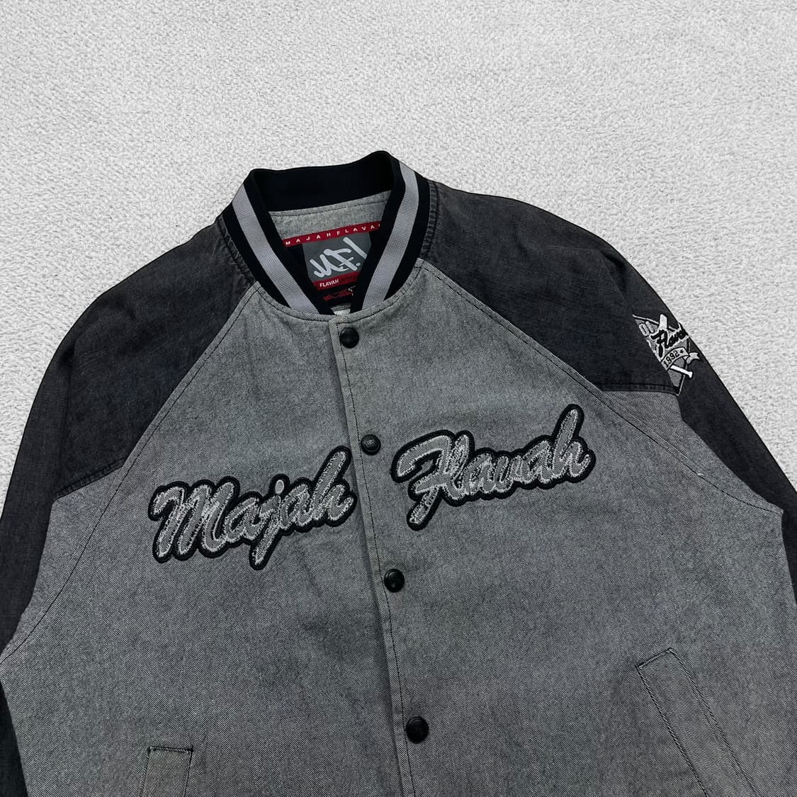 마자플라바 스펠 로고 데님 바시티 자켓 상품이미지3