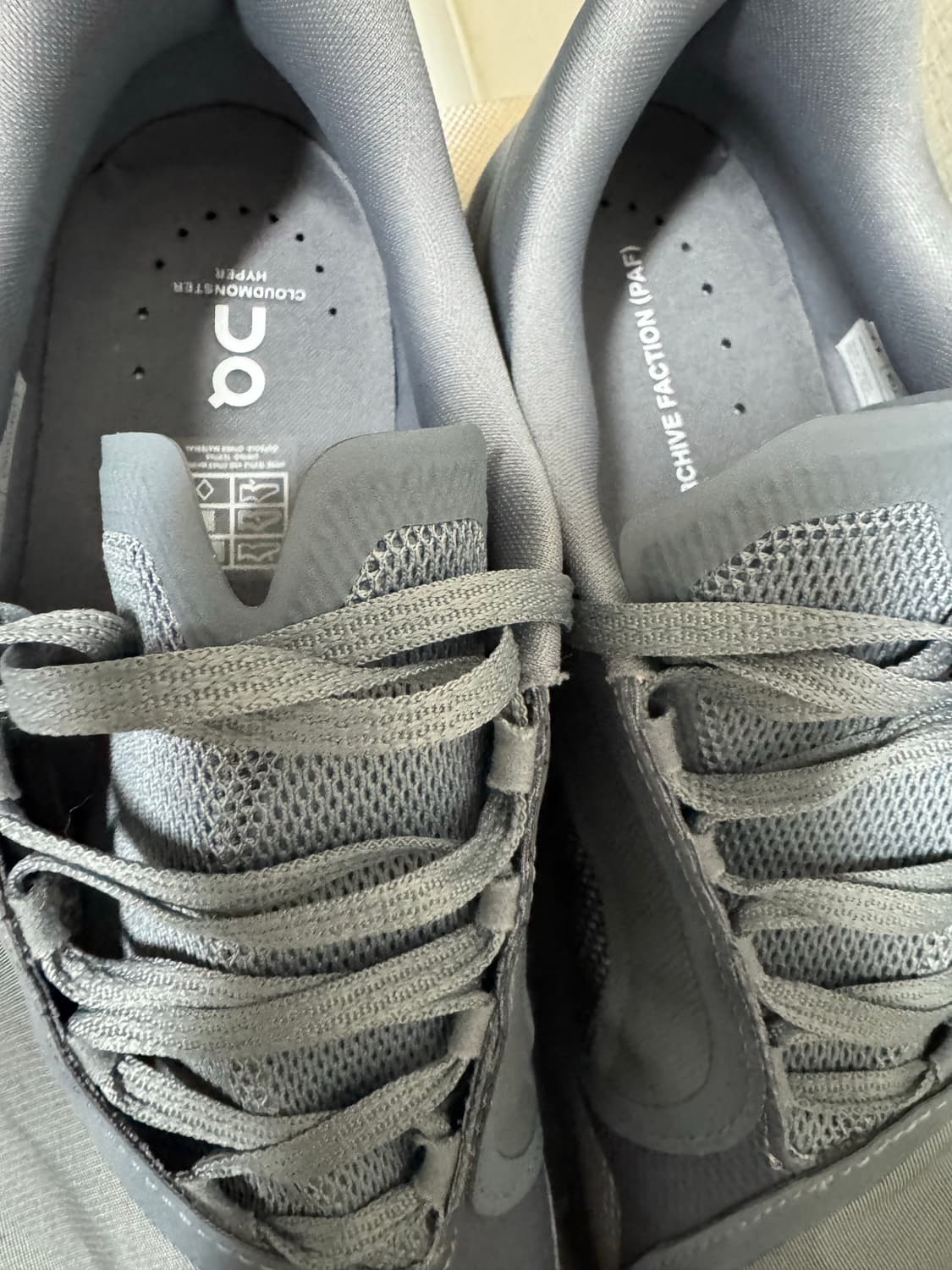 파프 온러닝 클라우드 하이퍼 팬텀 아폴로 275 상품이미지4