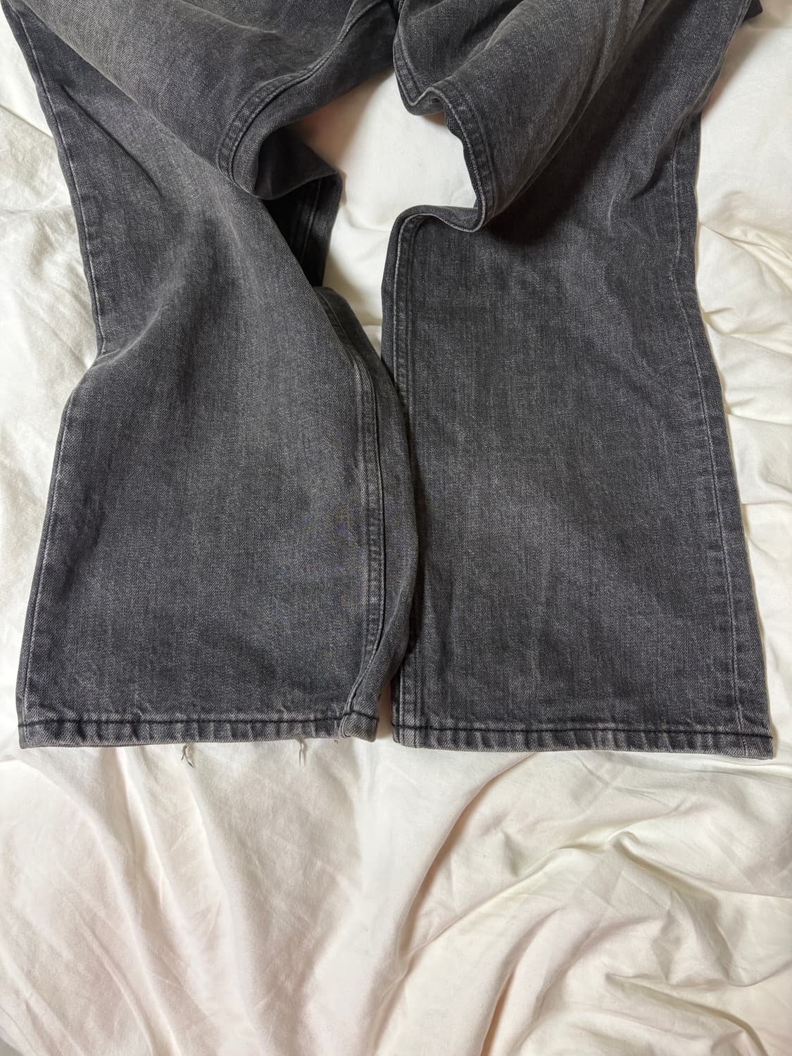 [2] 타일레 워시드 부츠컷 데님팬츠 올드 블랙 상품이미지7