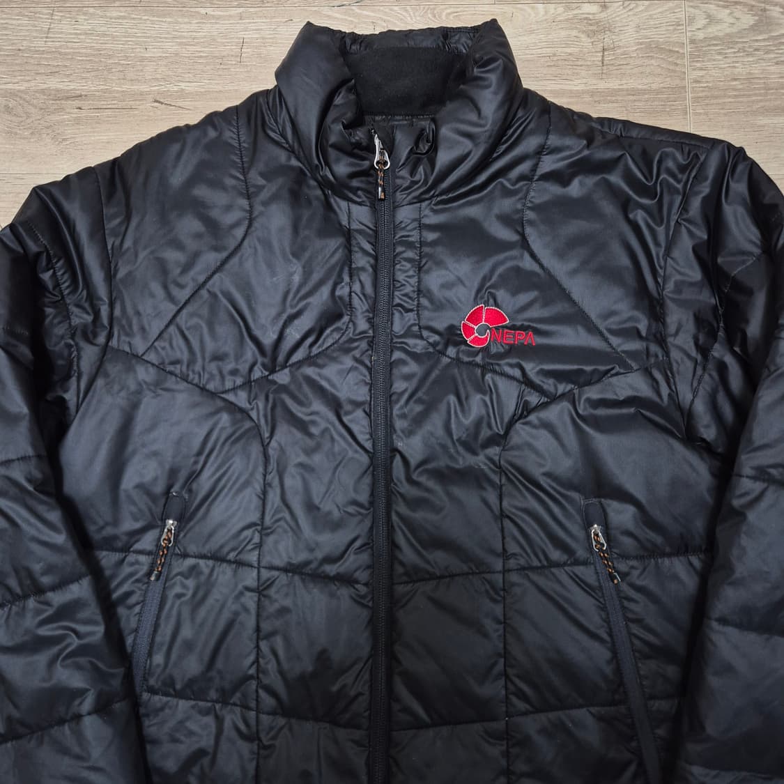 네파 산양 로고 덕다운 경량패딩 점퍼 M(95) 상품이미지2