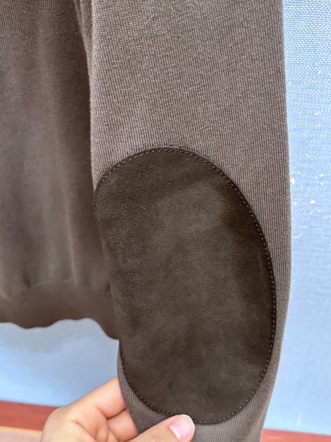 마르지엘라 엘보우 패치 니트 다크올리브 상품이미지4