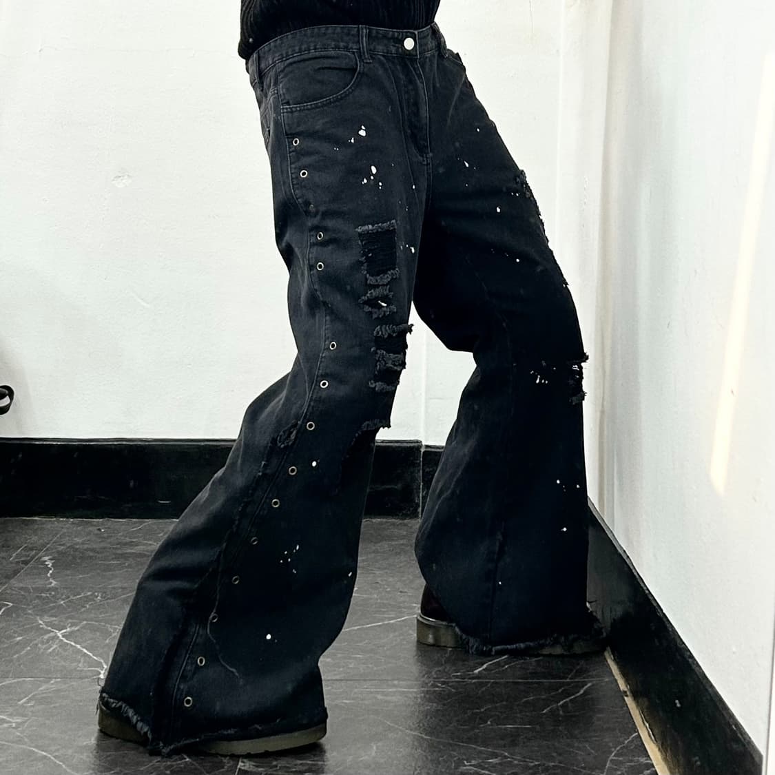 웨스턴 프린지 페인팅 부츠컷 블랙진 상품이미지1