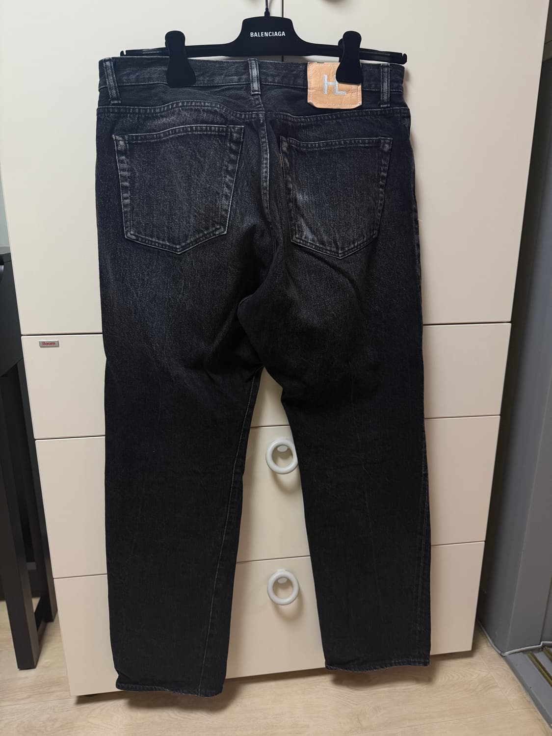 헤릴 25ss 레귤러 데님 블랙 2사이즈 상품이미지2