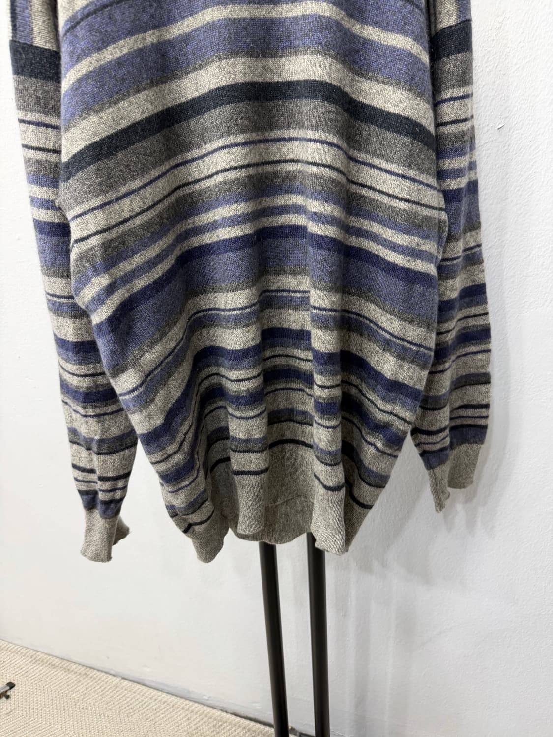 정품) Paul Stuart 폴스튜어트 남성 캐미시머100 니트 M 상품이미지3