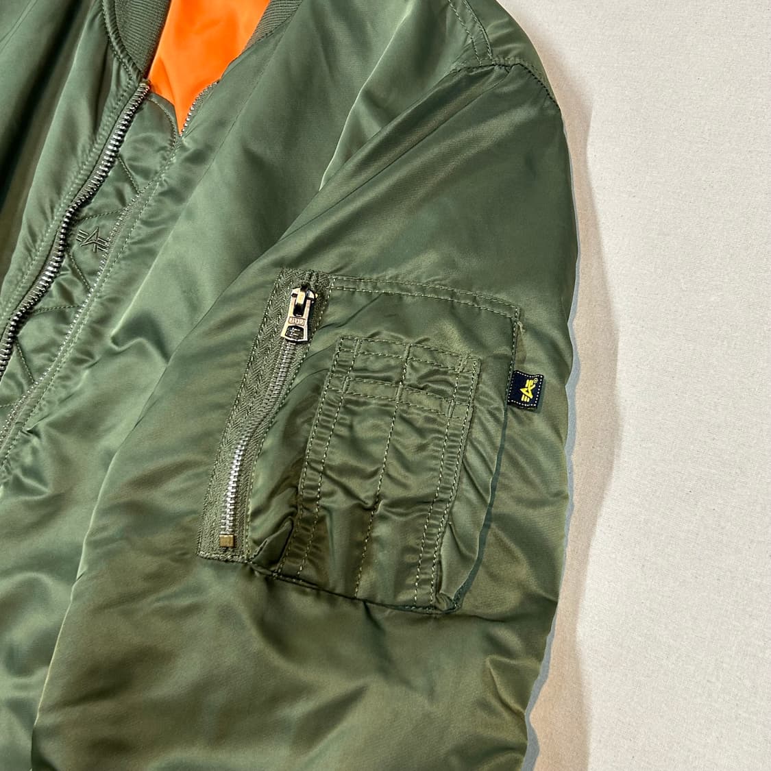 L) 알파인더스트리 MA-1 마원 항공점퍼 올리브 그린 상품이미지4