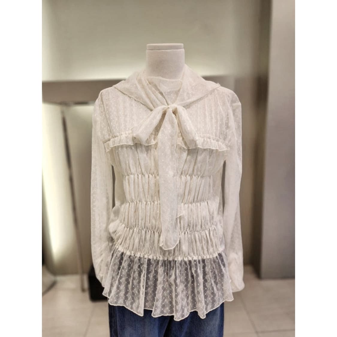 오즈세컨 22 프릴 튤 블라우스 상품이미지1