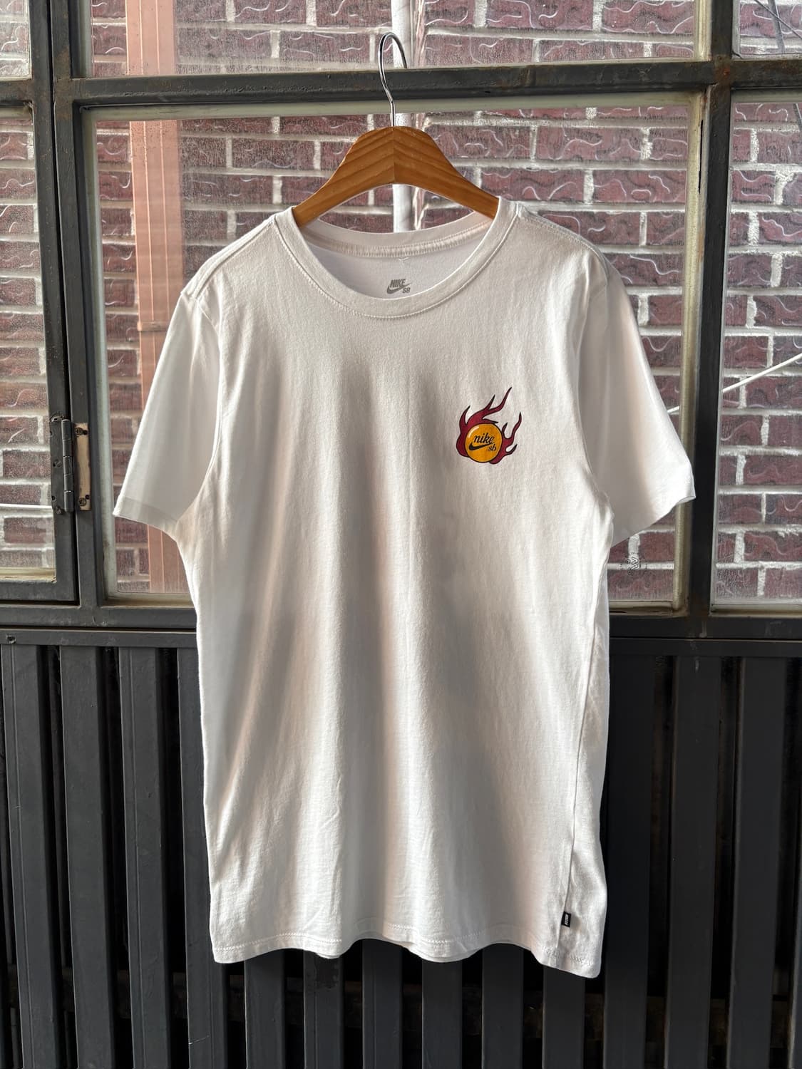 NIKE SB 나이키 드래곤 반팔티 상품이미지2