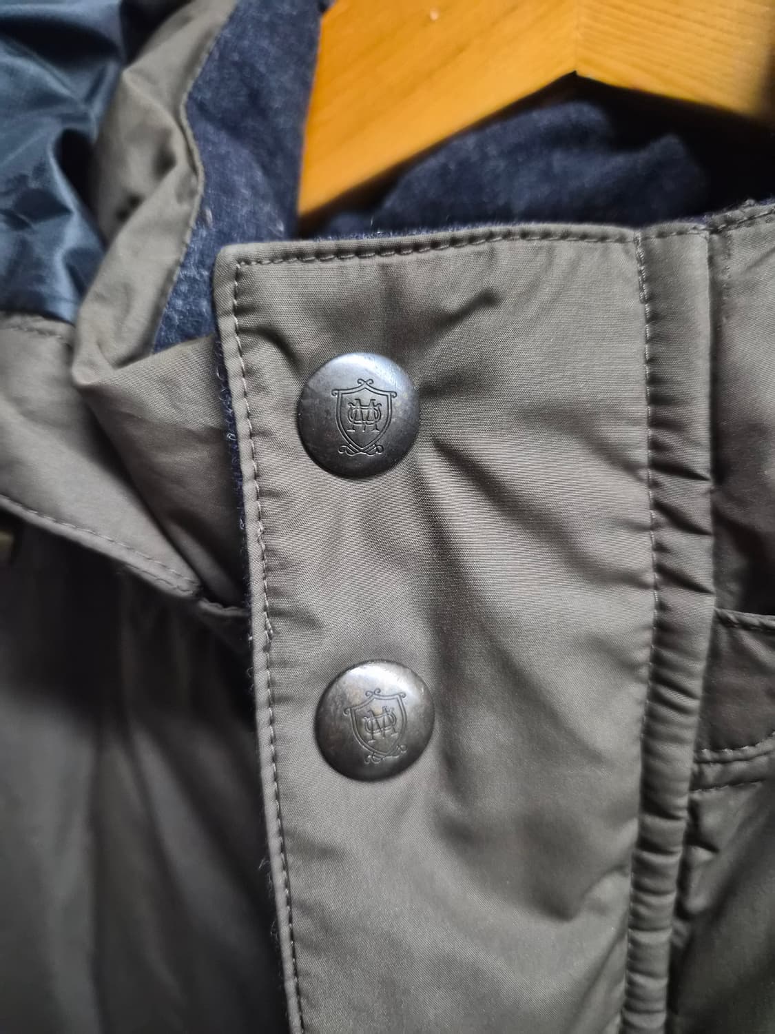 XL) 마시모두띠 다운 패딩 팝니다 상품이미지3