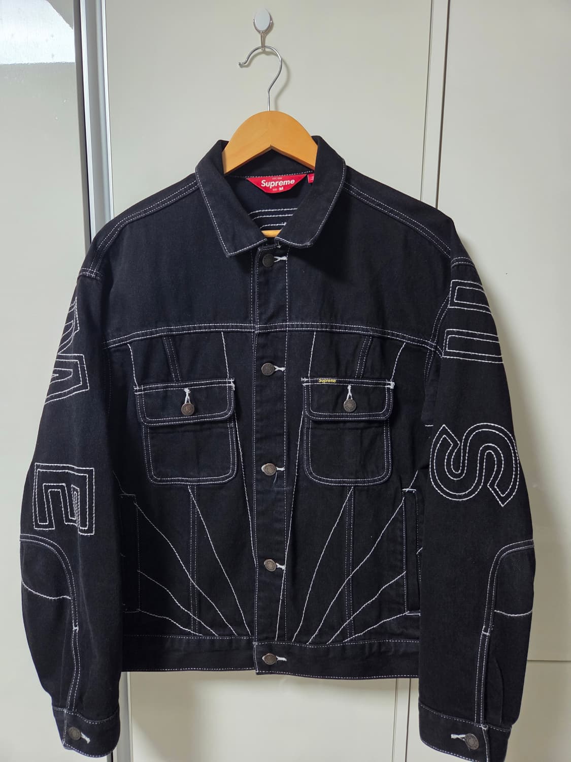 슈프림 23FW 자수 데님 트러커 자켓 상품이미지1