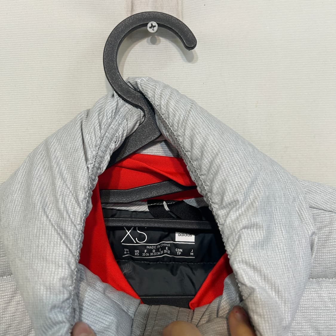 아디다스 여성 구스다운 경량 패딩 M  상품이미지2