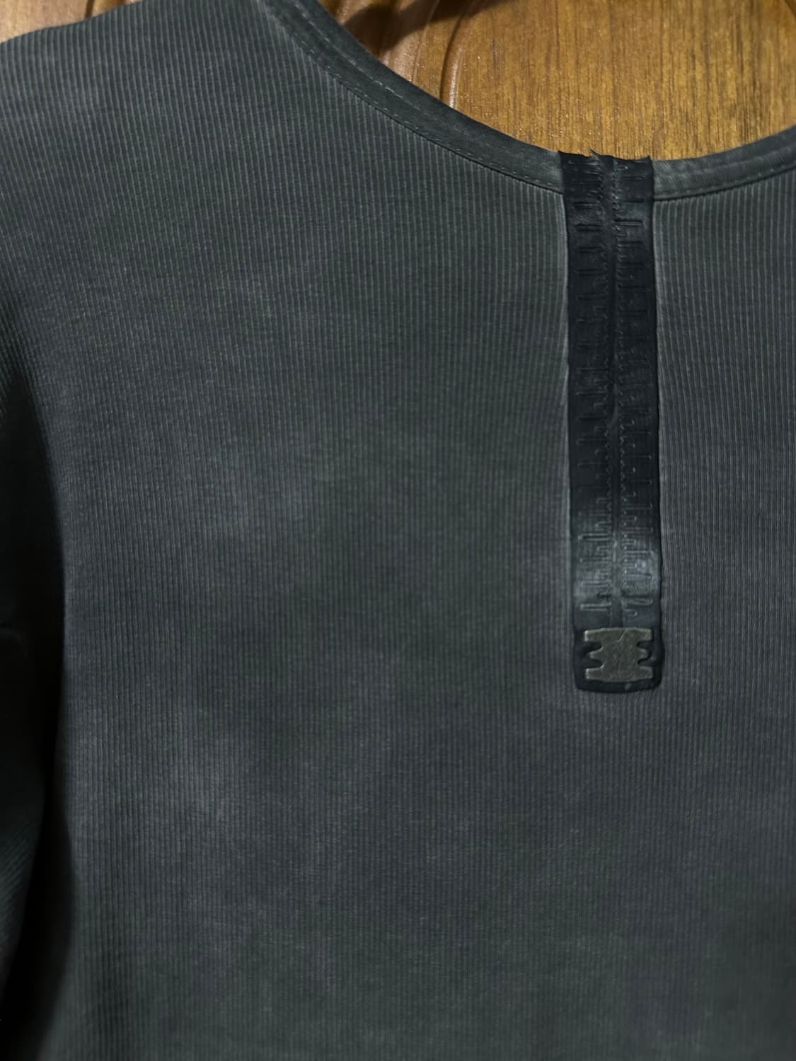 아이작 세럼 23/24fw 데드엔드 스티치 다잉 롱슬리브 상품이미지4