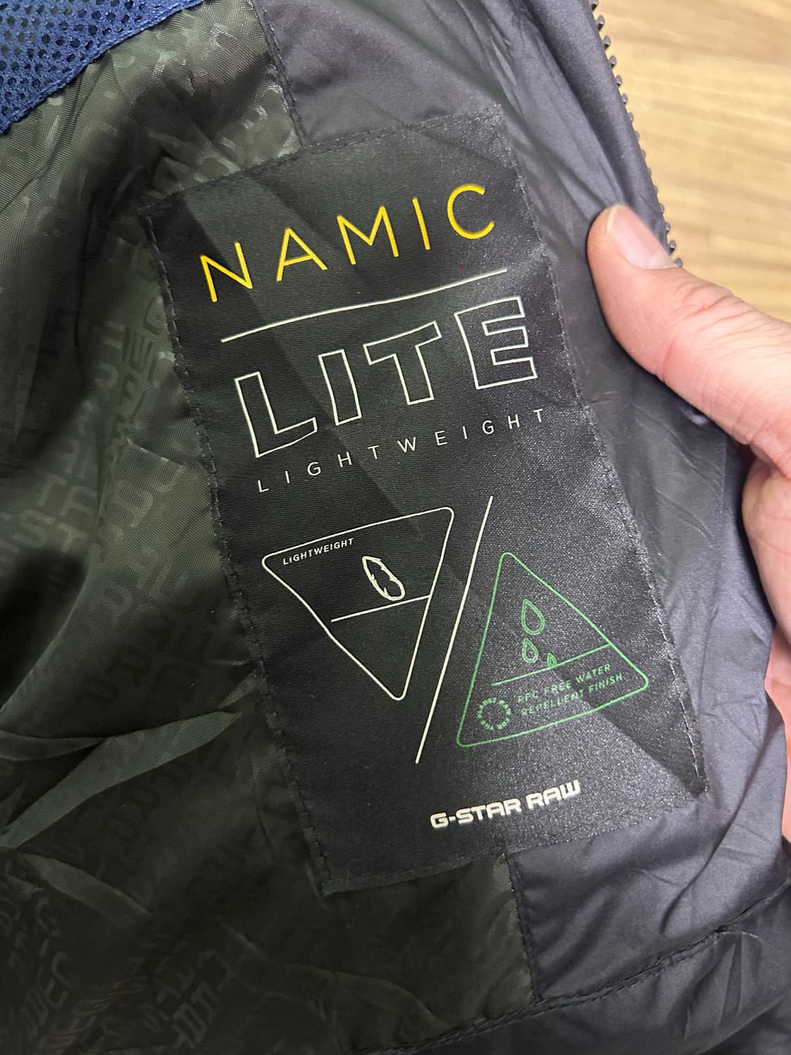 G-star raw 다운패딩 사이즈 100~105 상품이미지4