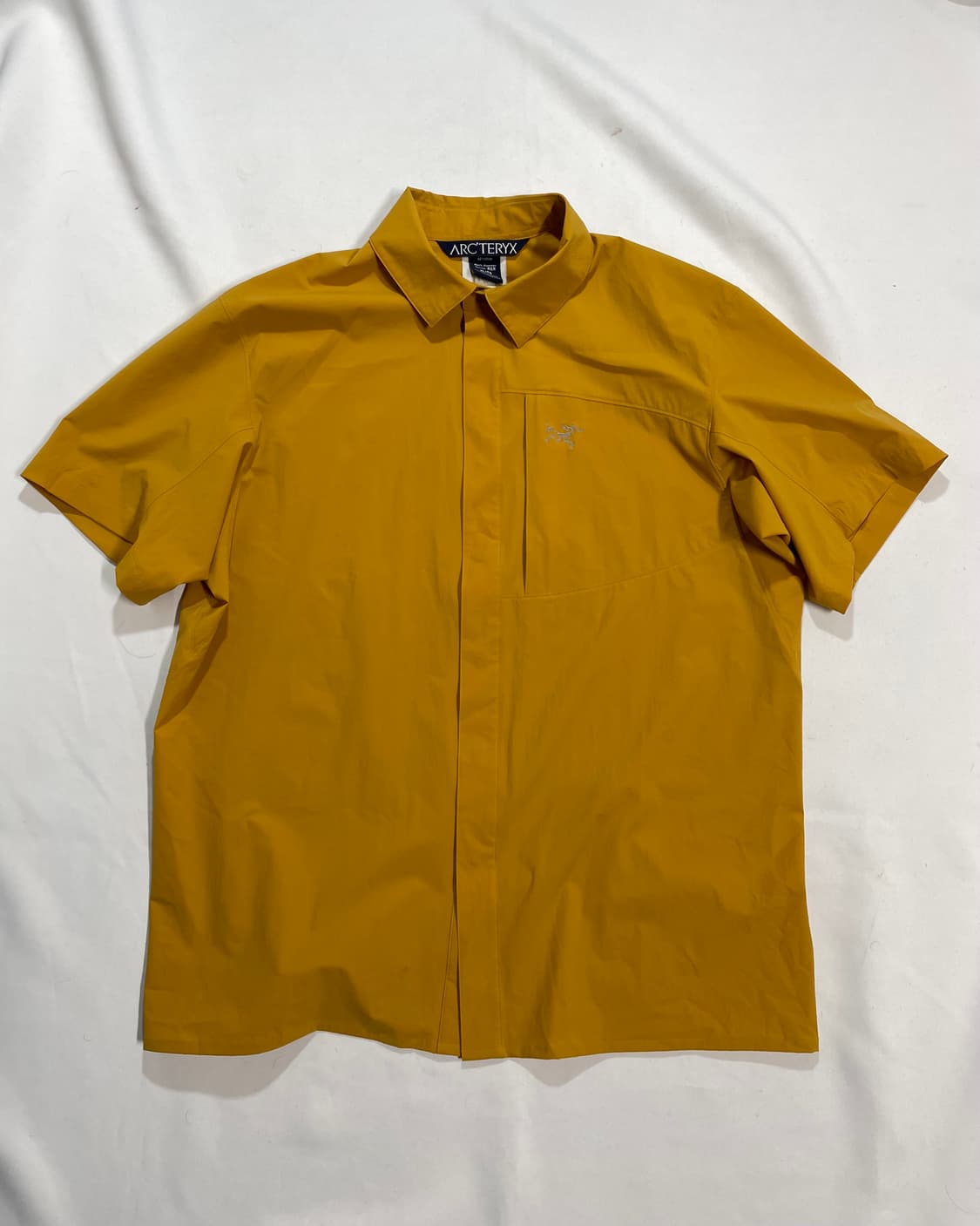 아크테릭스 구형 머스터드 나일론 오버 셔츠 상품이미지2