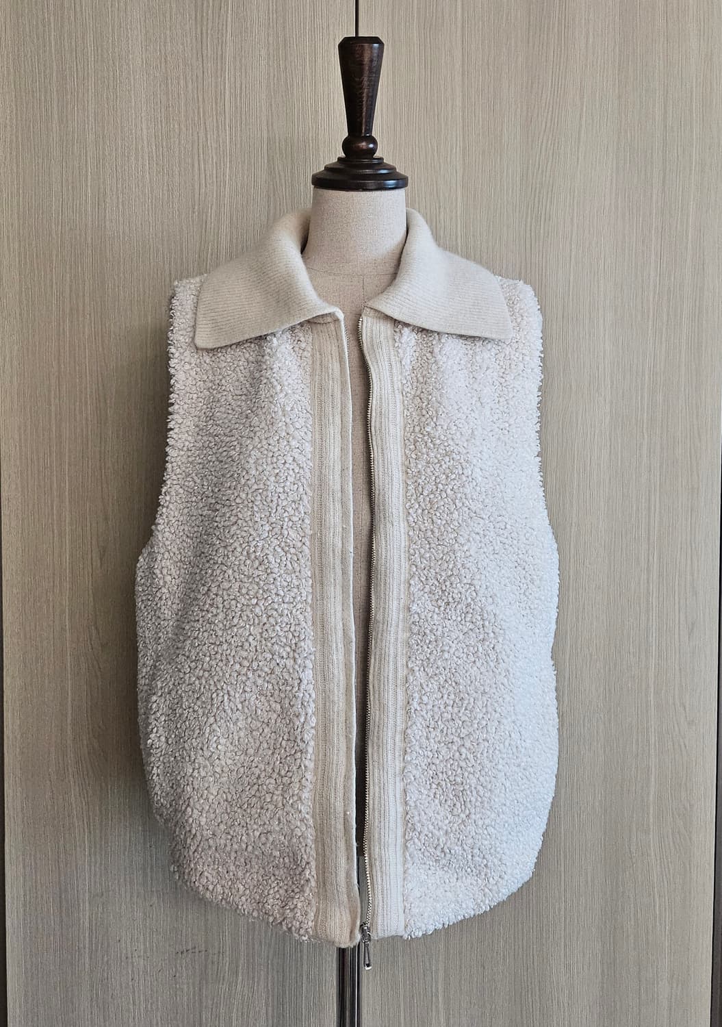 룸나인 ROOM9 아이보리 뽀글이 니트카라 집업베스트조끼 밑단시보리 66 상품이미지3