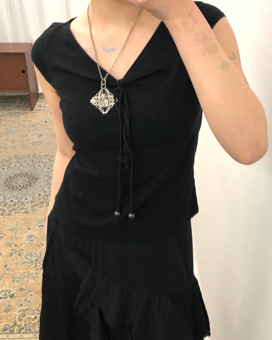 블랙 리본 나시 상품이미지1