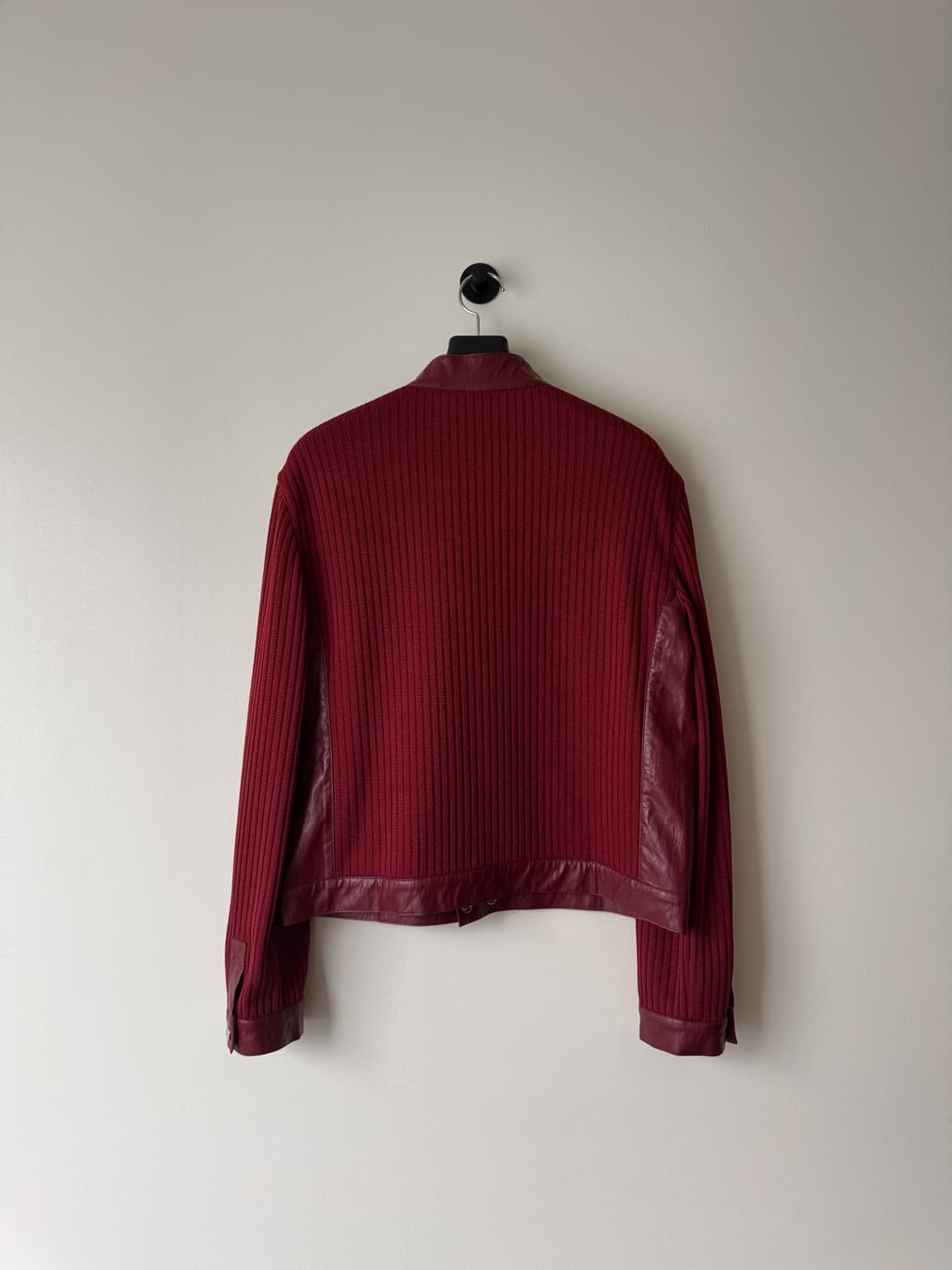 폴리수엠 리브드 패널 바이커 자켓 (레드) 상품이미지2