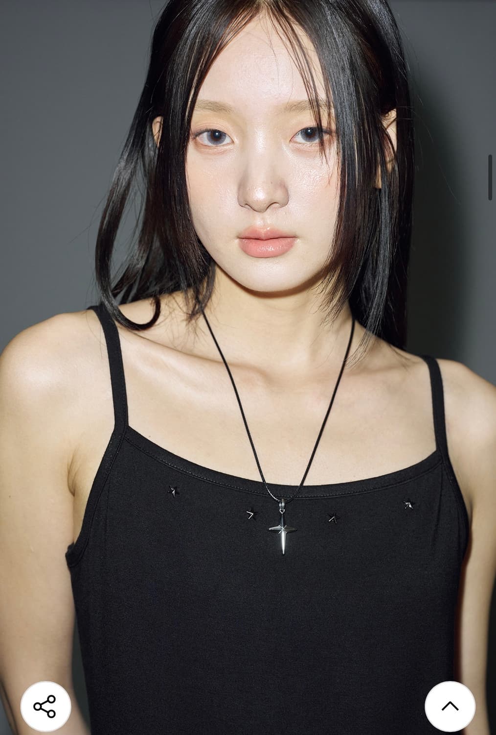 헬레네파리스 레더 볼드 크로스 네크리스 목걸이 상품이미지1