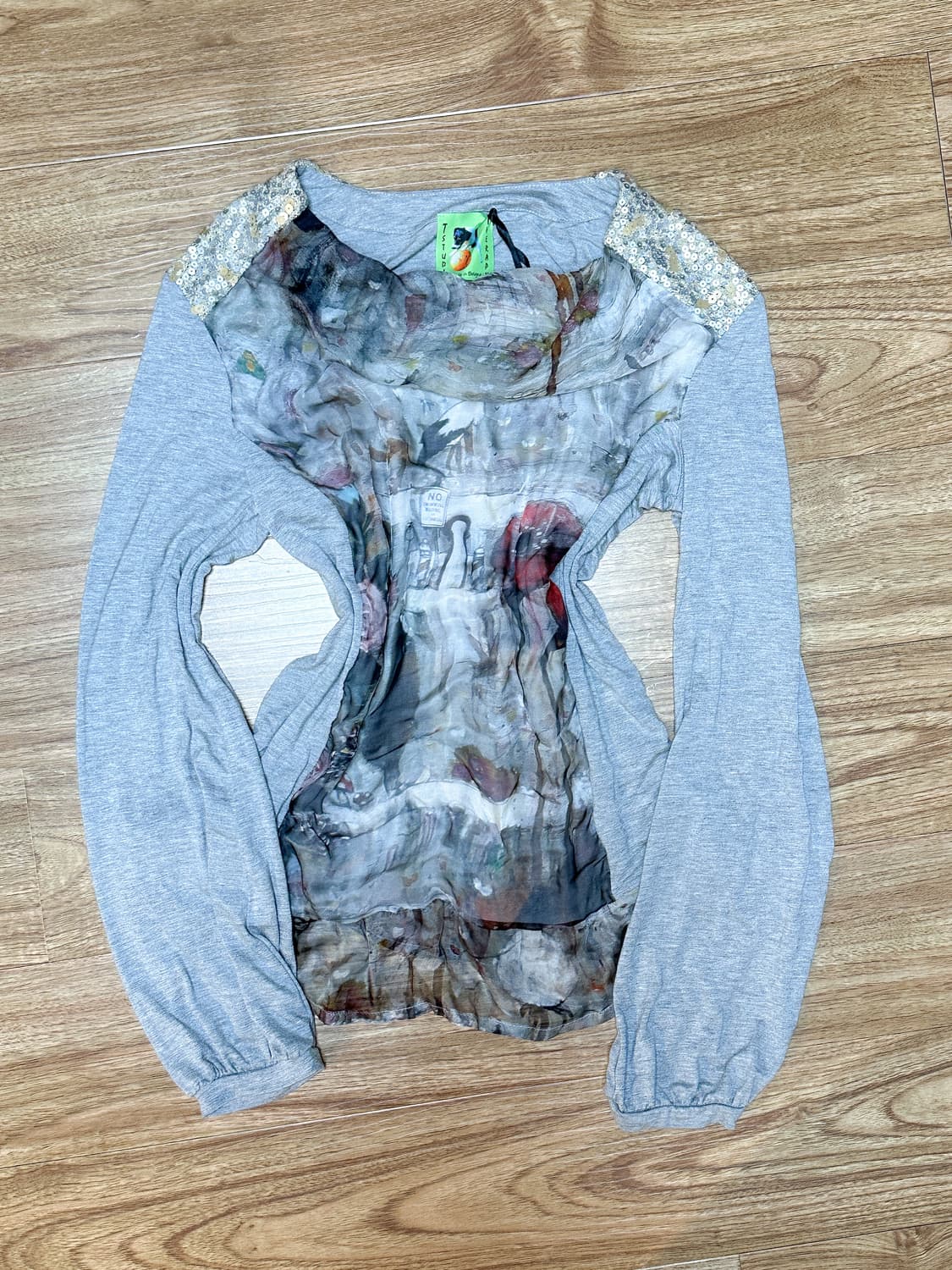 빈티지 그레이 레이스 일러스트 티셔츠 오네갸루 긱시크 오리엔탈 y2k 상품이미지1