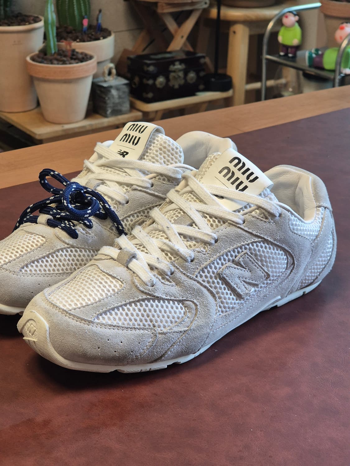 실착용3회 250-255(39)  정품 미우미우 X 뉴발란스530스니커즈 상품이미지10