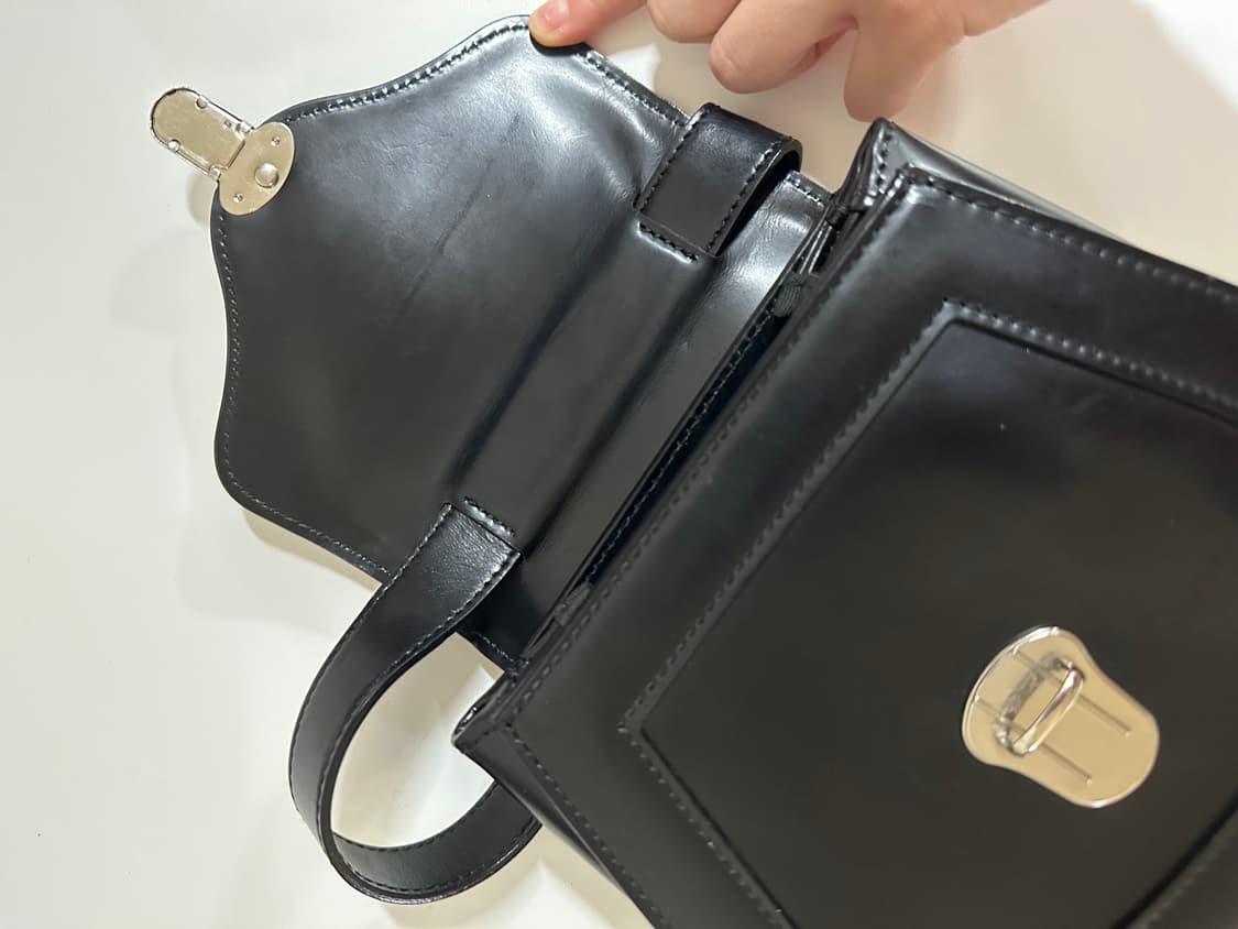 꼼데가르송 폴드 오버탑 미니백 블랙 상품이미지2